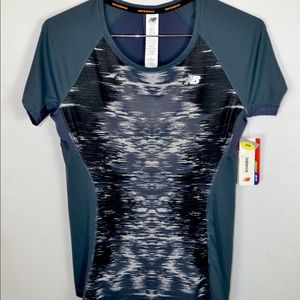 NWT🔥SLEEK ICE SHORT SLEEVE Athletic Tee XS